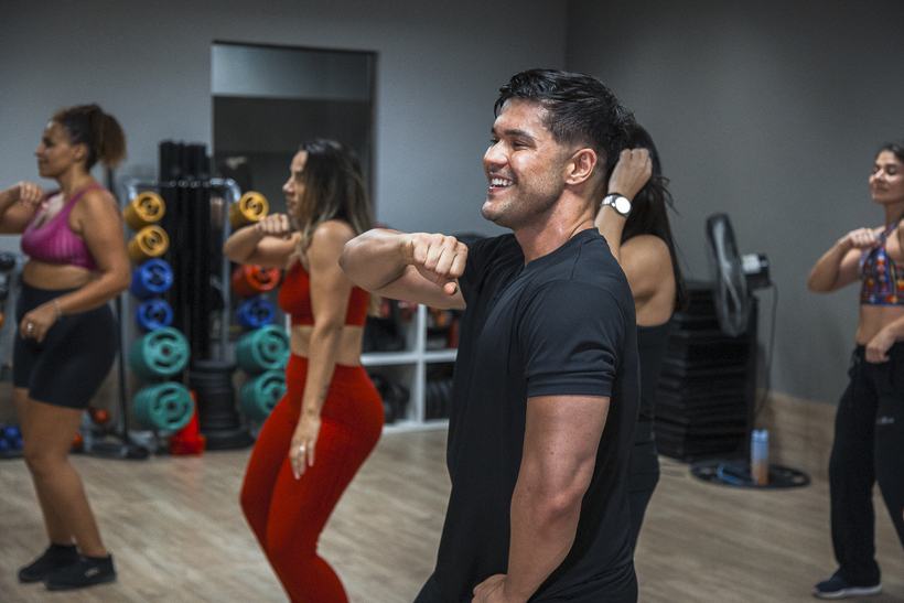 Aula de dança na Stronger